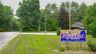 Pearl Lake RV Campground in Redgranite, WI Location Image